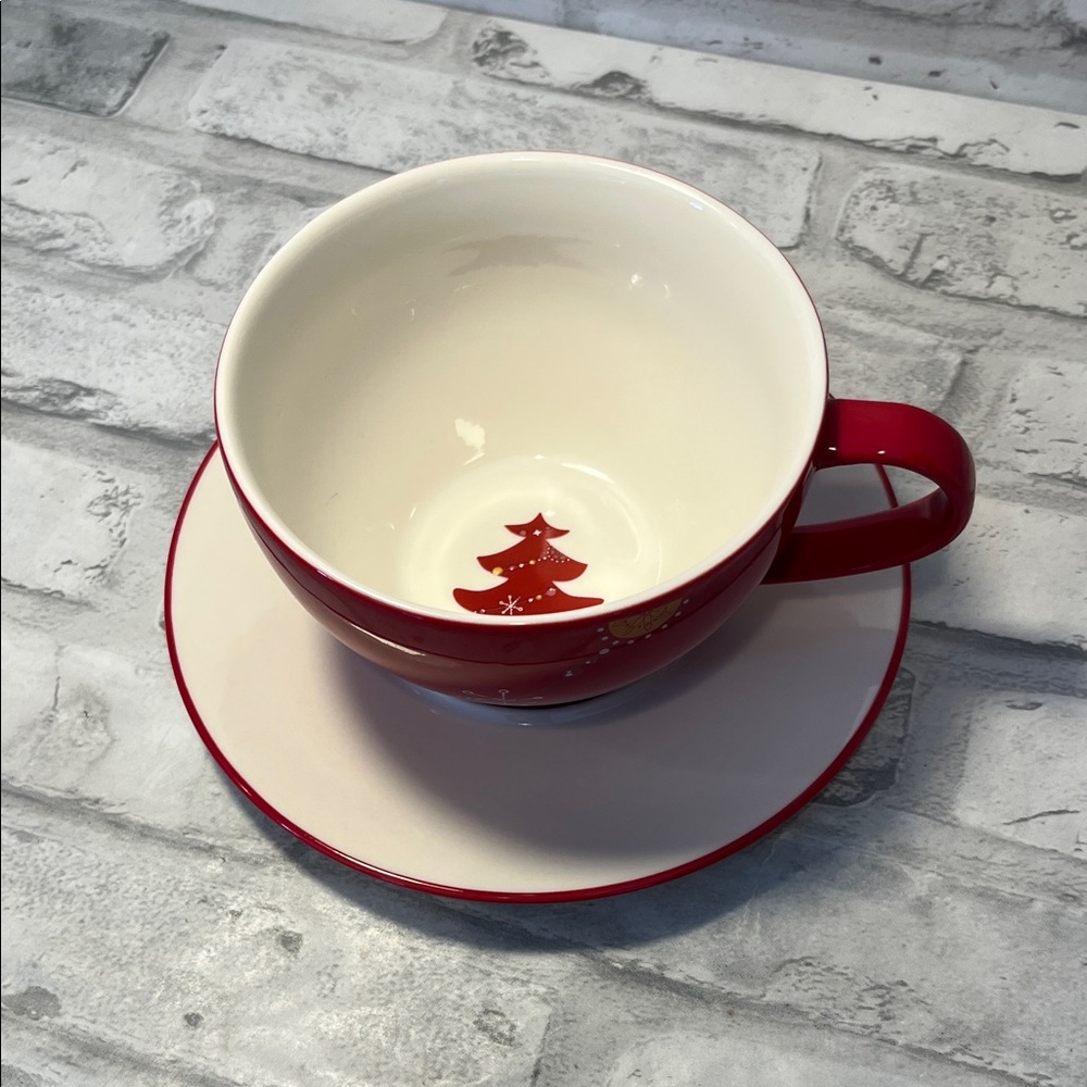 Starbucks 2006 Red Christmas Tree 12 oz Mug and Saucer Set tea cup coffee cocoa
